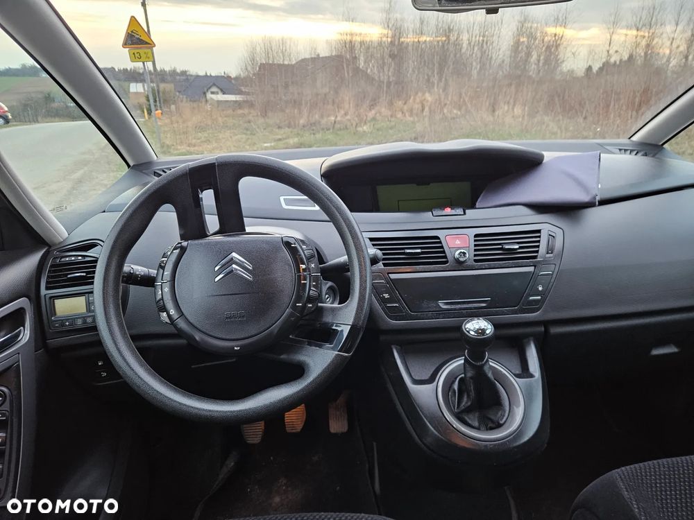 Citroën C4 Picasso 1.8 16V Style - 8