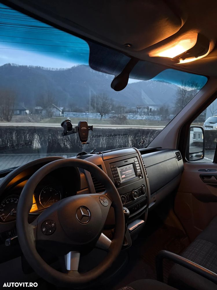 Mercedes-Benz Sprinter - 9