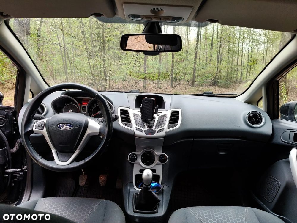 Ford Fiesta 1.6 TDCi DPF Trend - 5