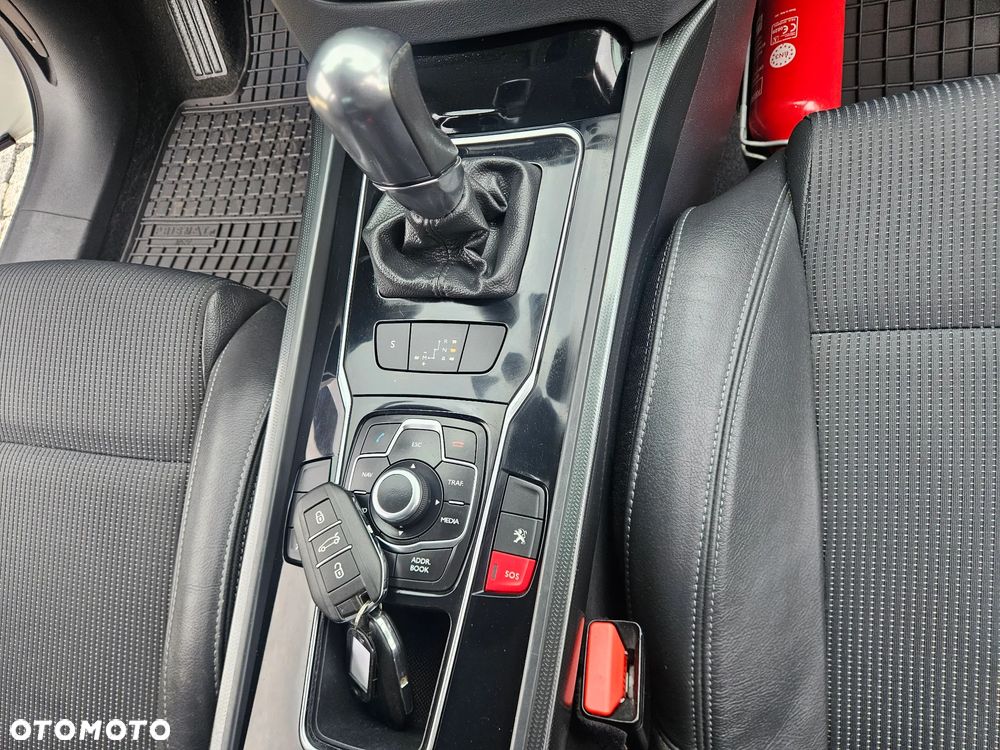 Peugeot 508 1.6 e-HDi Active S&S - 28