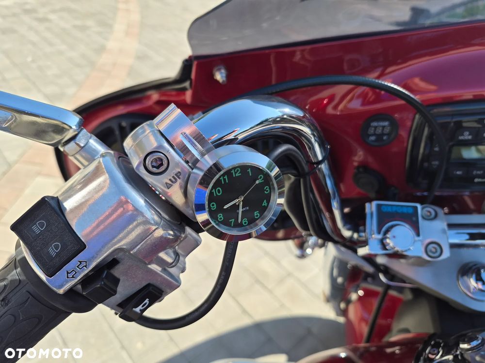 Honda VTX - 19