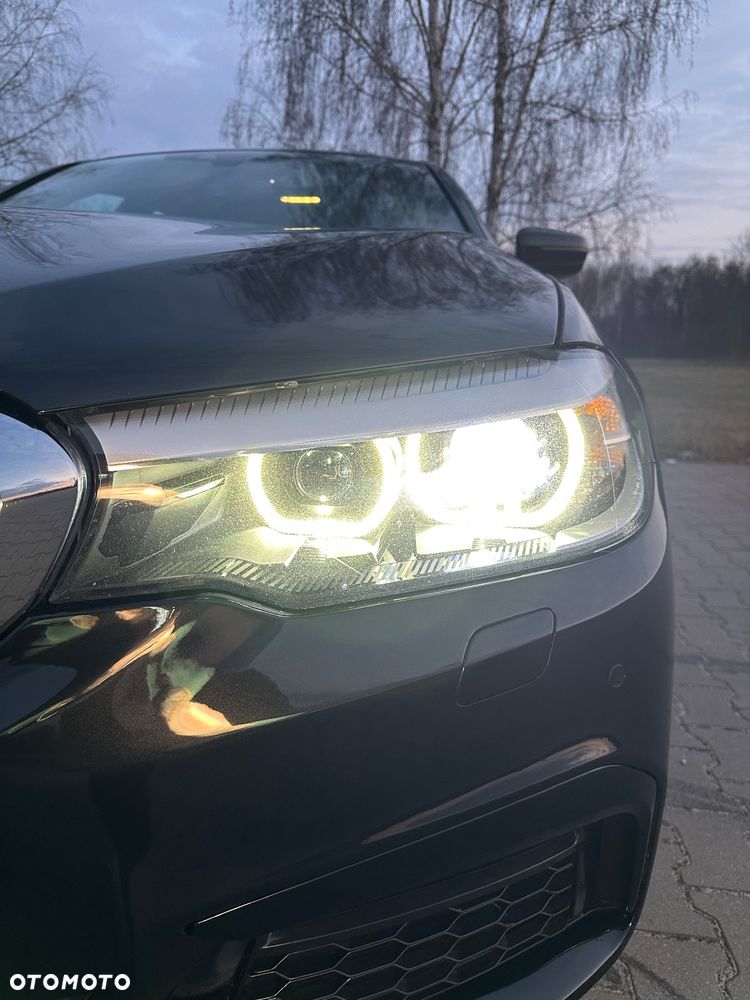 BMW Seria 5 520d xDrive M Sport sport - 22
