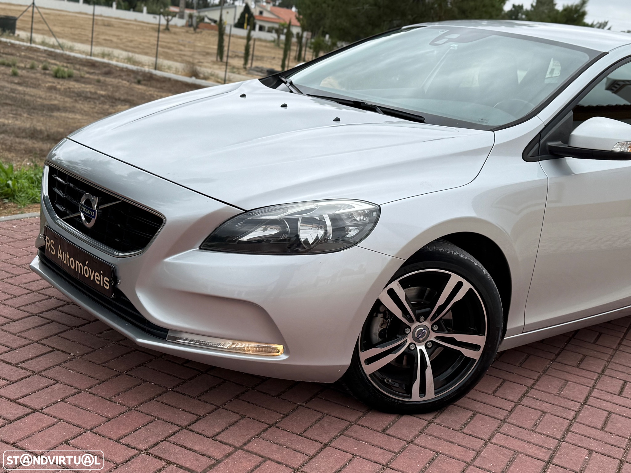 Volvo V40 2.0 D2 Kinetic - 11