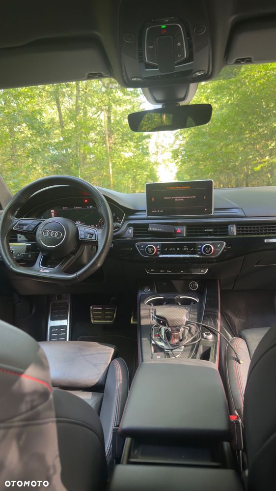 Audi A4 Avant - 9
