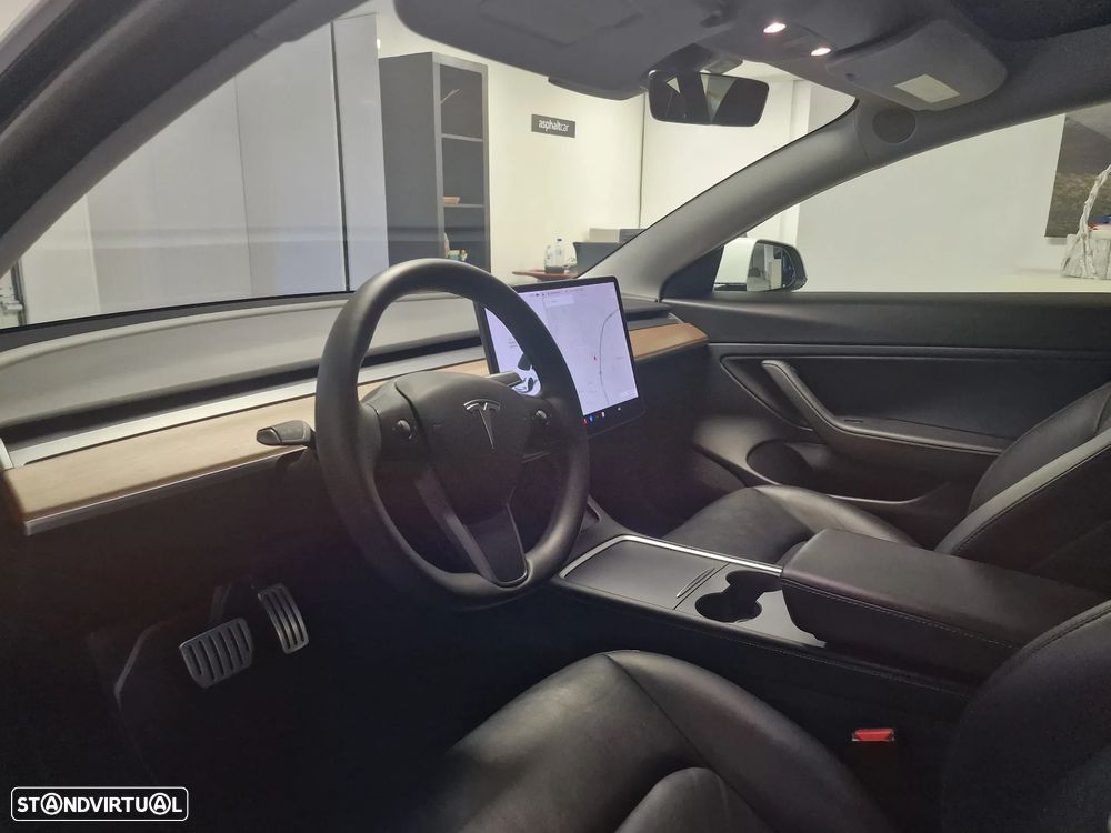 Tesla Model 3 Long Range AWD Dual Motor Performance - 9