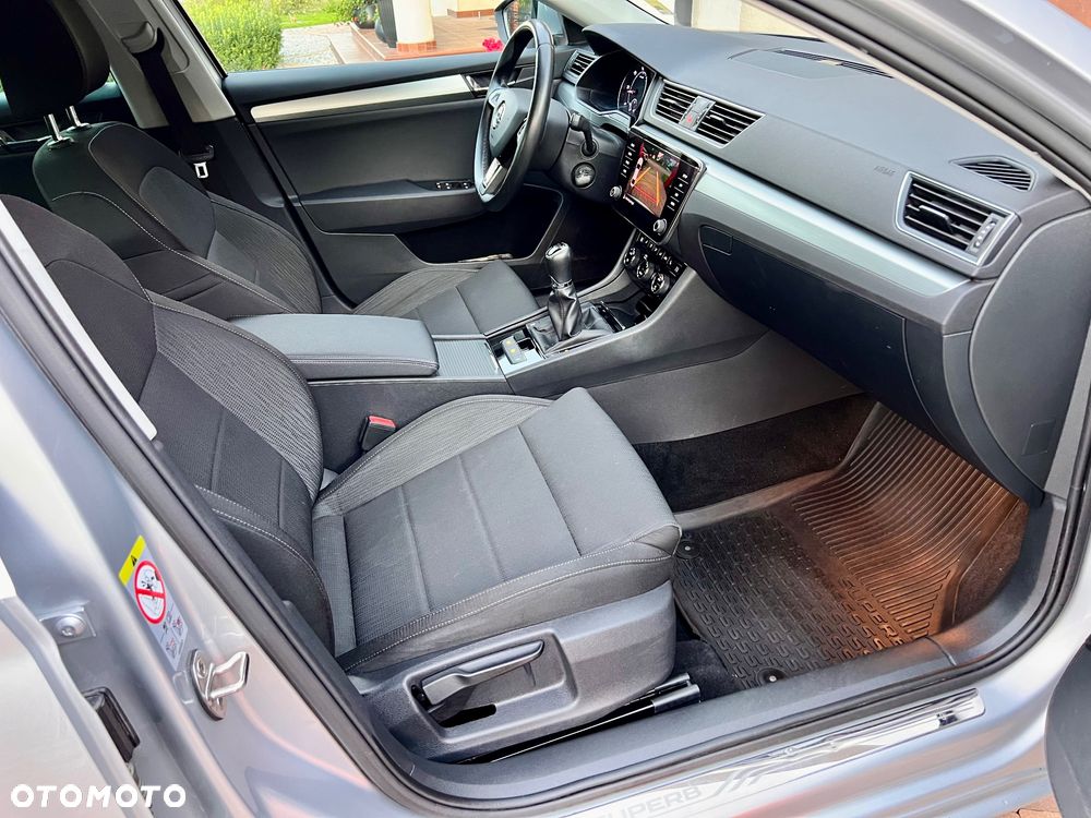 Skoda Superb 2.0 TDI SCR Style - 7