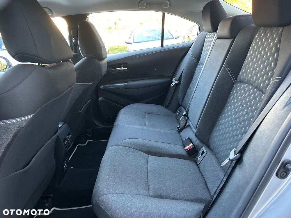 Toyota Corolla 1.8 Hybrid Comfort - 22