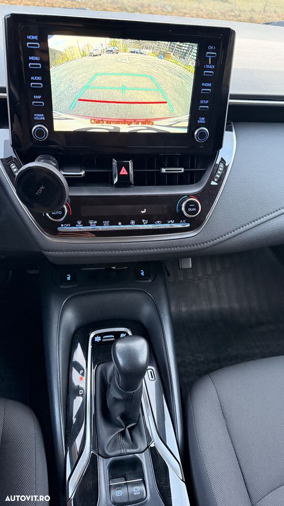Toyota Corolla - 10