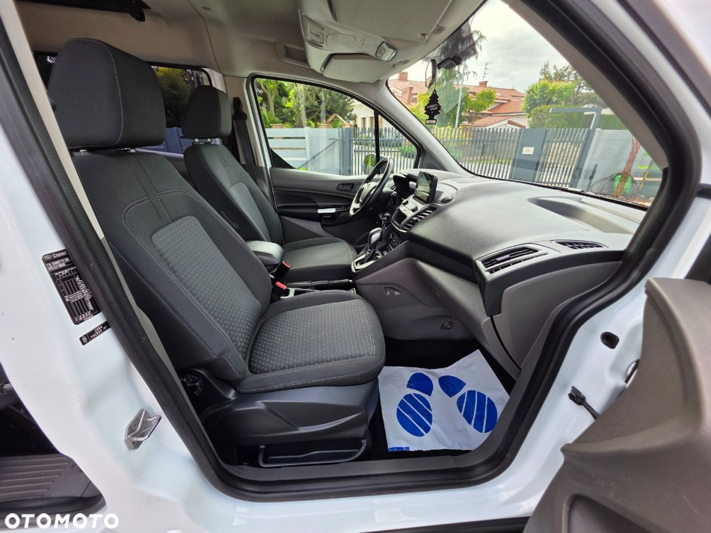 Ford Transit Connect - 22