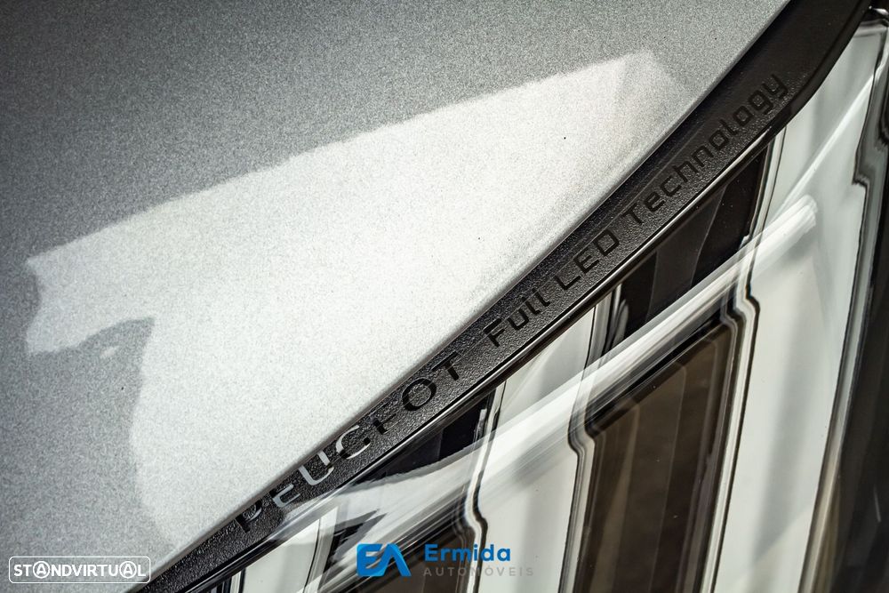 Peugeot 208 1.2 PureTech GT EAT8 - 10