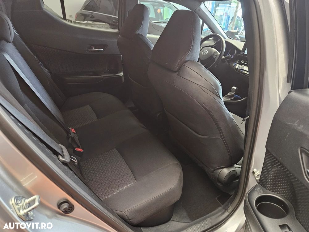 Toyota C-HR 1.8 HSD 122 CP 4x2 CVT C-ult Style bi-tone - 13