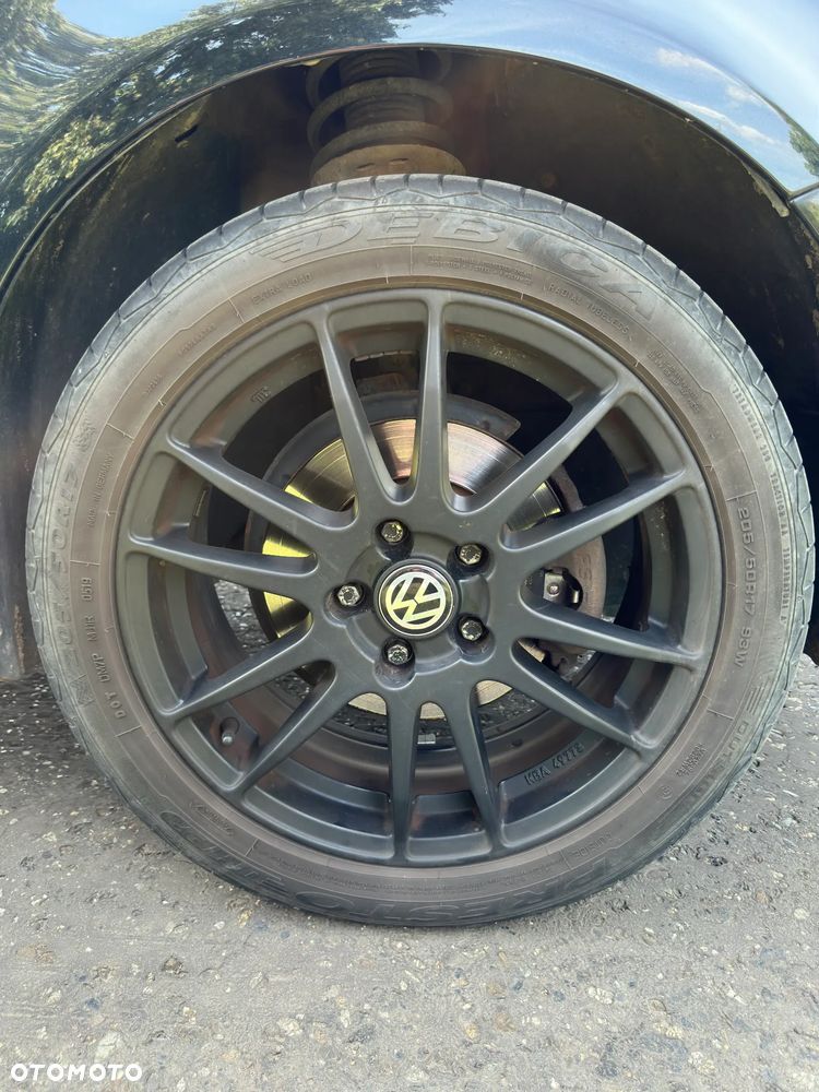 Volkswagen Golf - 11