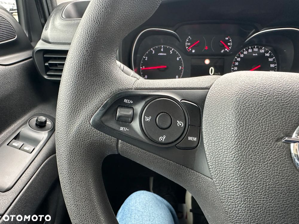 Opel Combo - 25