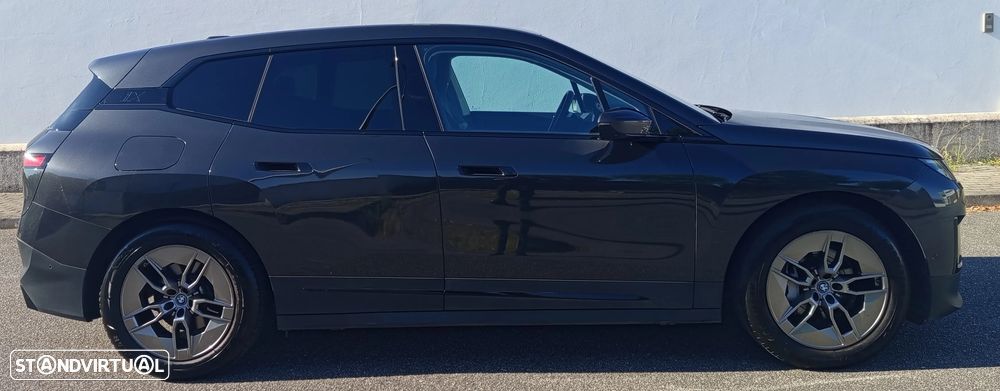 BMW iX xDrive40 - 6