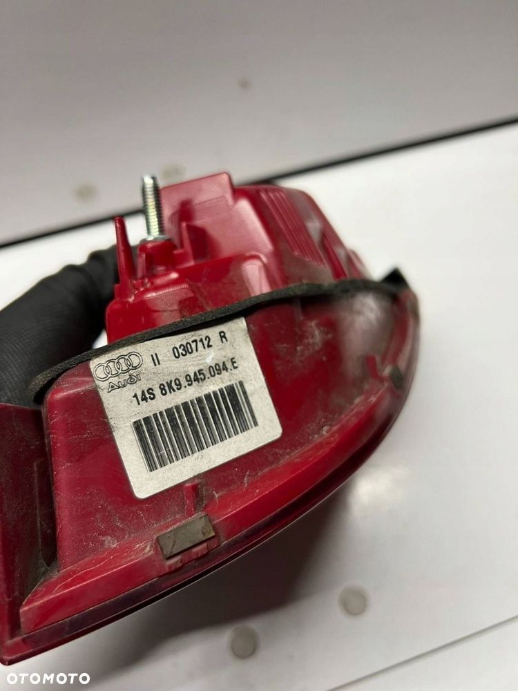 8K9 945 094 E Lampa tylna w klapie Audi A4 S4 B8 8K TYŁ PRAWY - 16