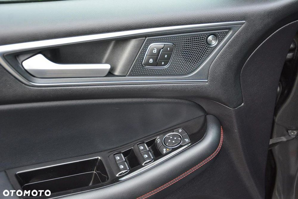 Ford Edge 2.0 EcoBlue Bi-Turbo 4x4 ST-LINE - 32