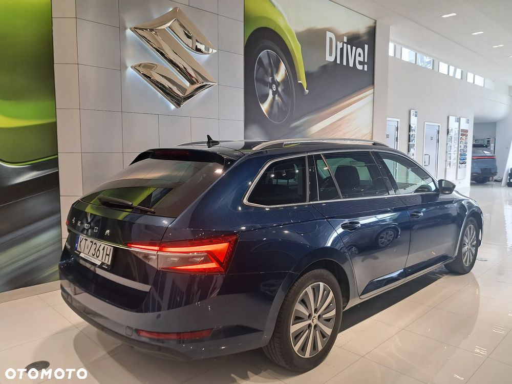 Skoda Superb 2.0 TDI SCR Style DSG - 3