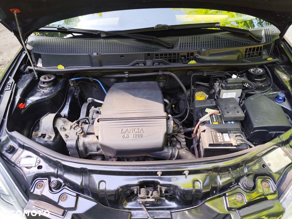 Lancia Ypsilon - 8