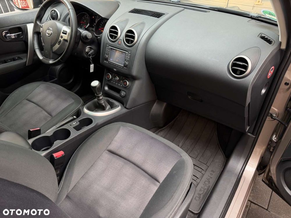 Nissan Qashqai+2 - 41