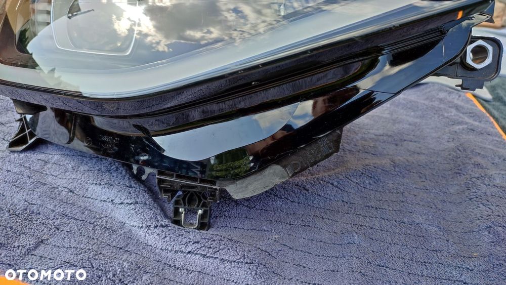 Lampa Prawa Przednia Oryg. Vw ID5 ID 5 Uszkodz. - 2