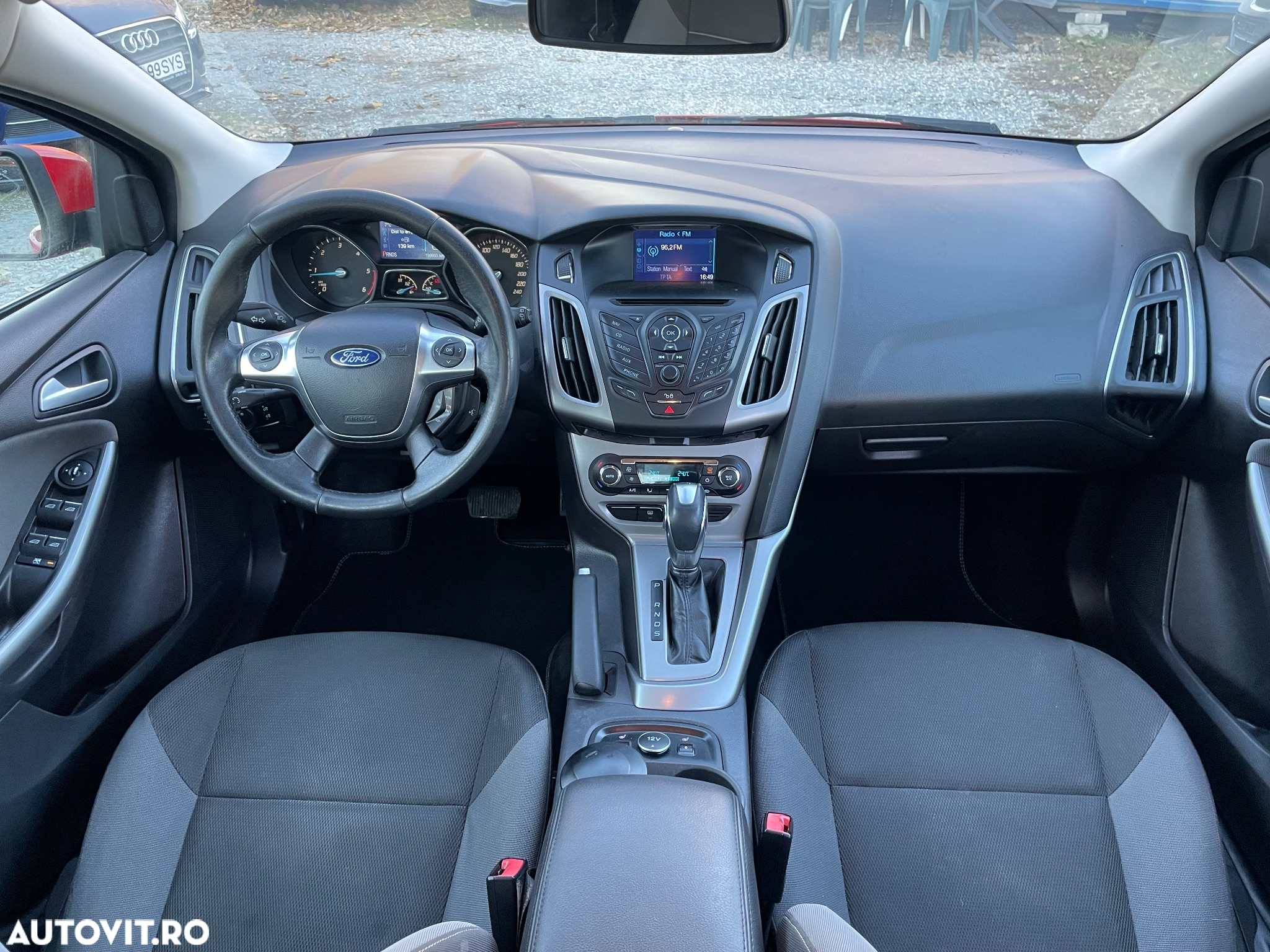 Ford Focus 2.0 TDCI DPF Powershift Titanium - 9