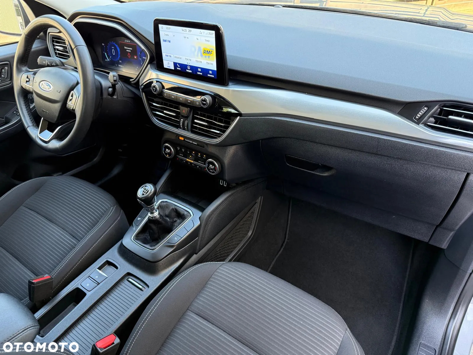 Ford Kuga 1.5 EcoBoost FWD Titanium - 16