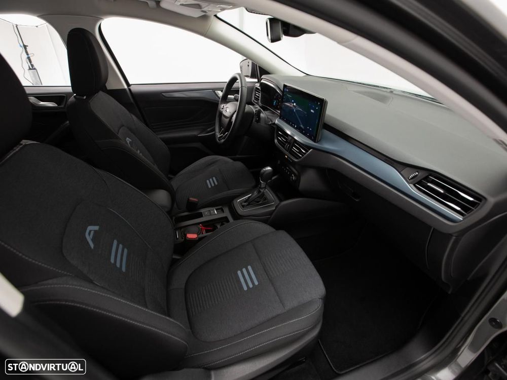 Ford Focus SW — fotografia 9