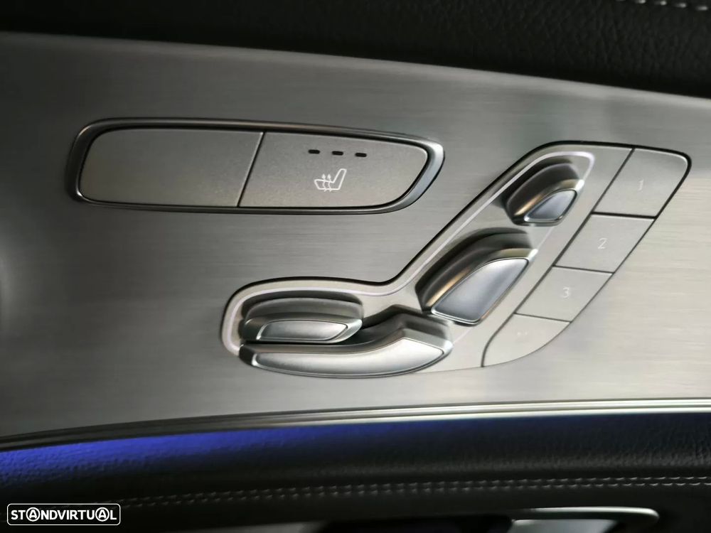 Mercedes-Benz E 300 de AMG Line - 35