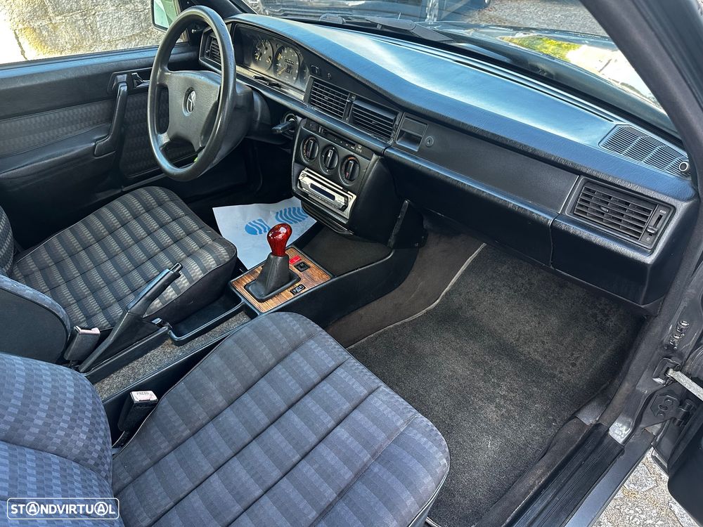 Mercedes-Benz W201 (1982-1993) 190 D 2.0 - 23