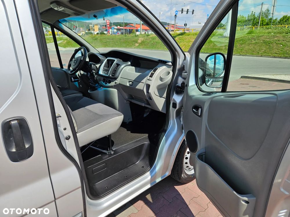 Opel Vivaro - 19