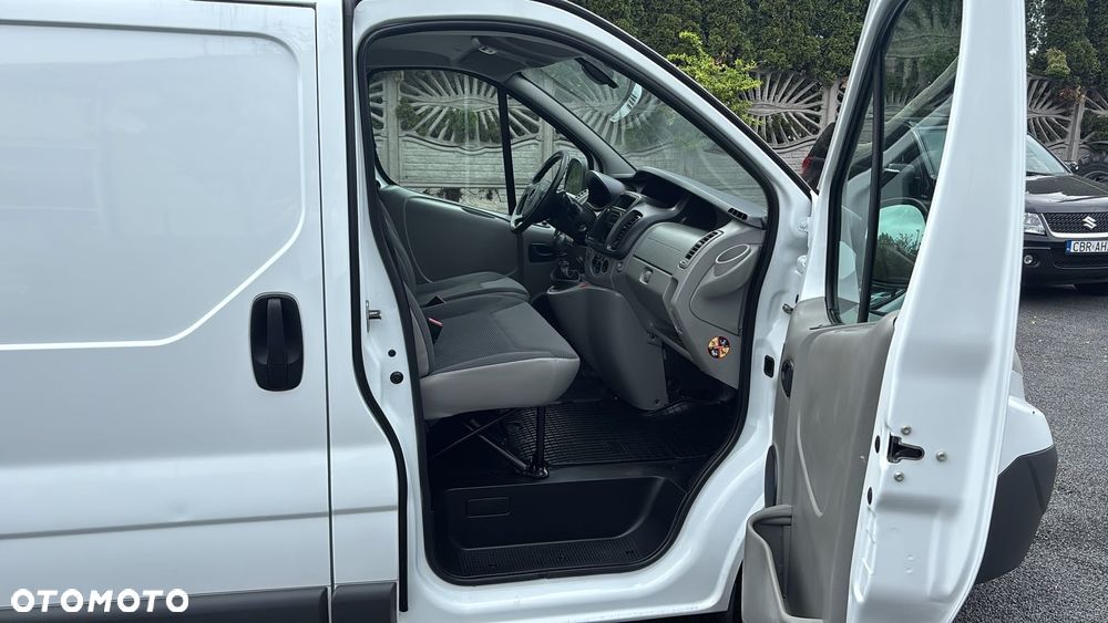 Opel Vivaro - 18