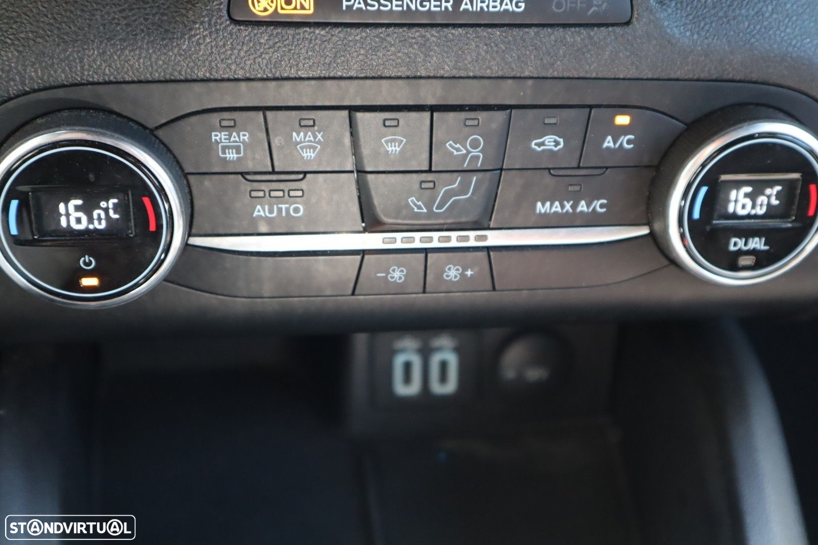 Ford Focus 1.0 EcoBoost MHEV ST-Line - 19