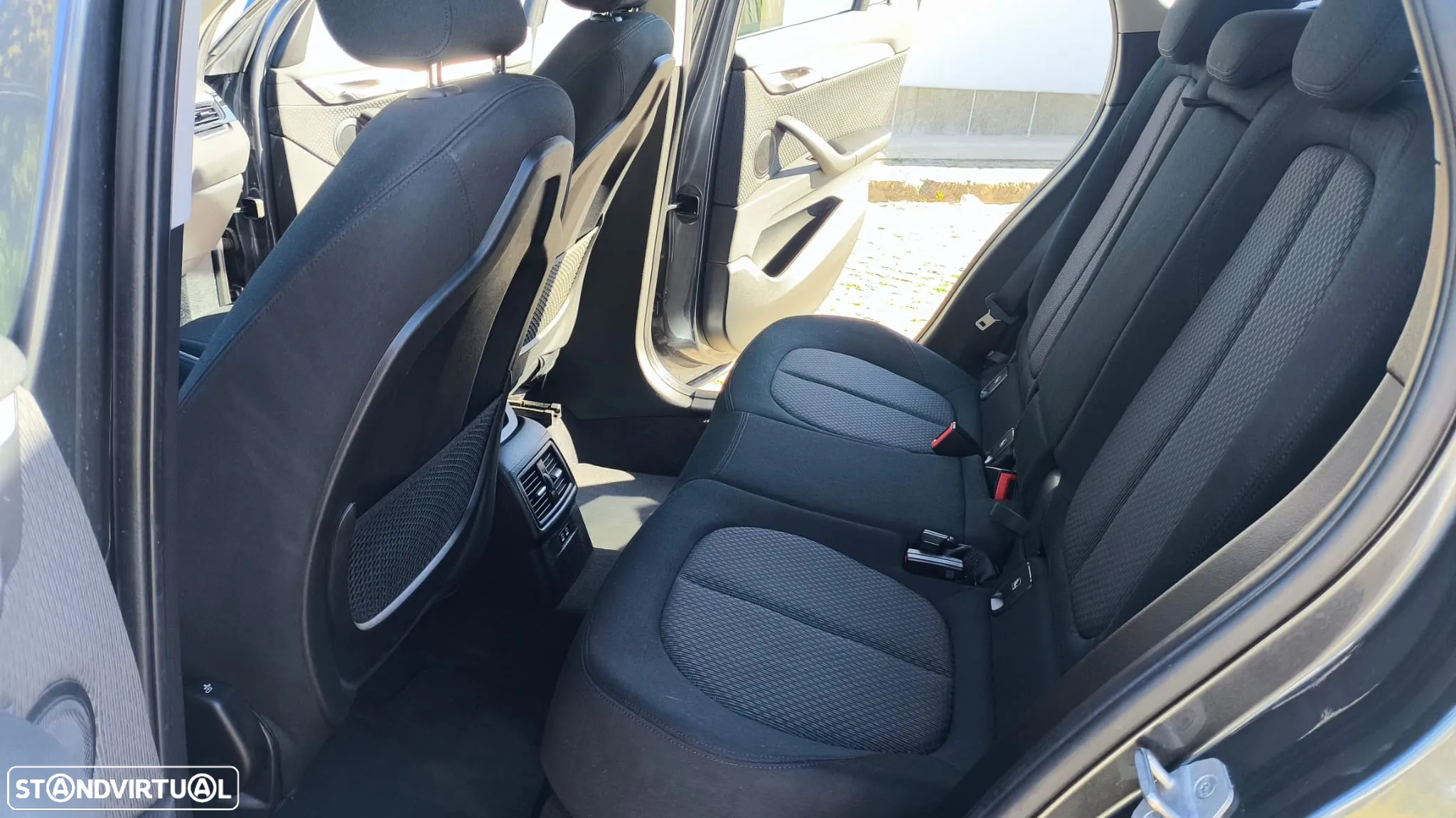 BMW X1 16 d sDrive Auto xLine - 24