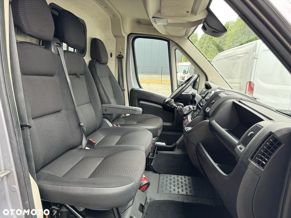 Citroën Jumper L3H2 2.2 - 18