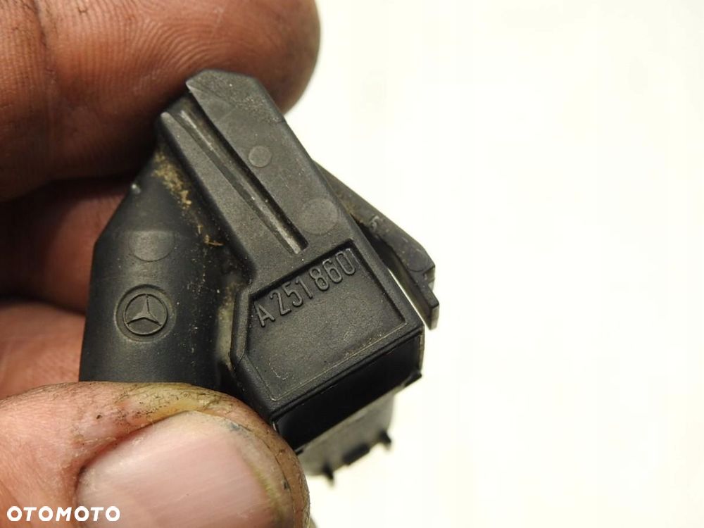 DYSZA SPRYSKIWACZA MERCEDES R W251 A2518600247 - 8