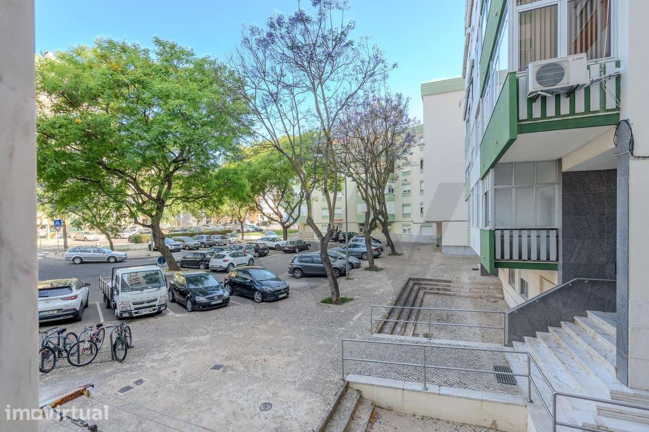 Estúdio Renovado, Mobilado e Acolhedor para Arrendamento em Oeiras - Grande imagem: 4/21