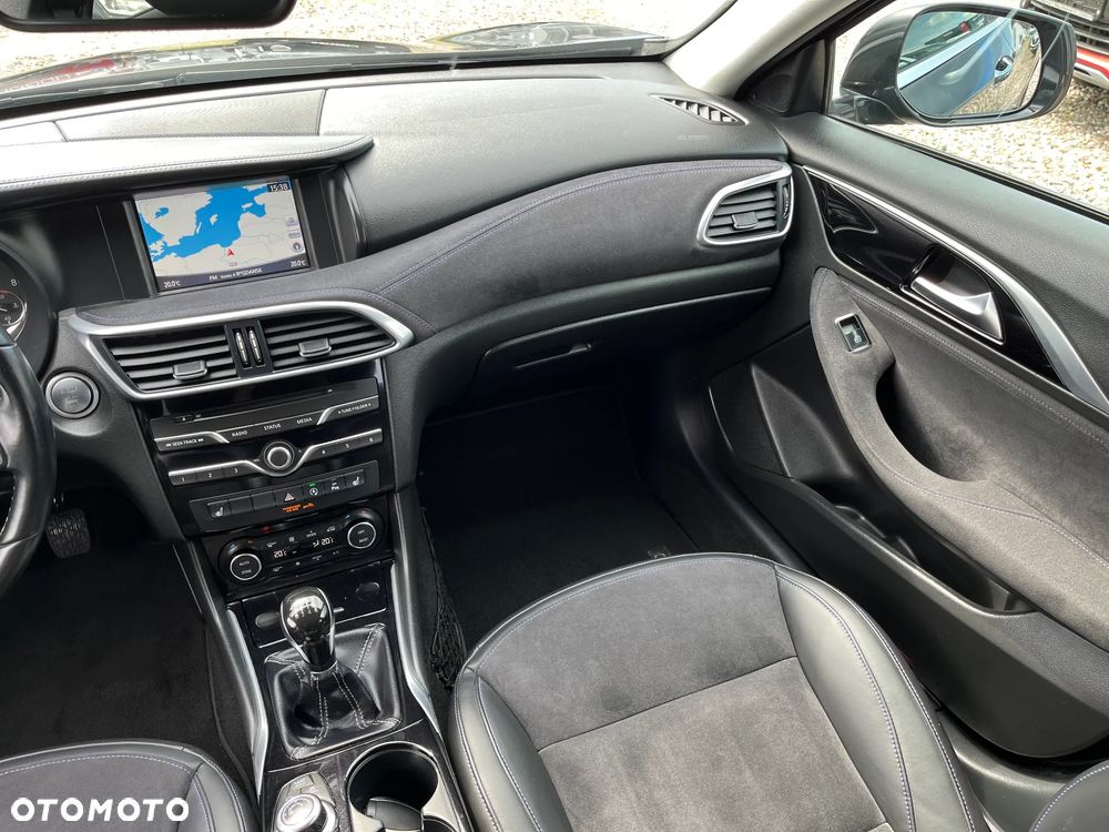 Infiniti Q30 - 31