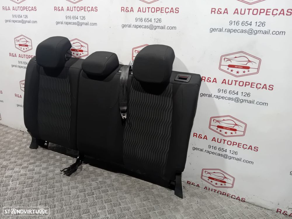 Conjunto de Bancos Peugeot 308 II SW em Tecido Original - 8
