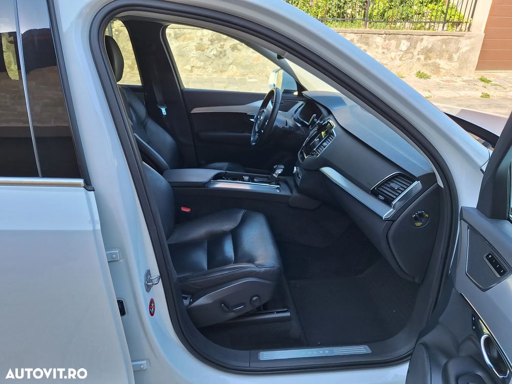 Volvo XC 90 D5 AWD Momentum - 6