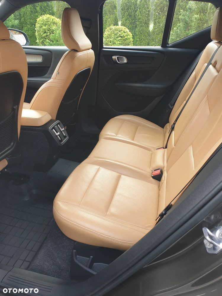 Volvo XC 40 - 6