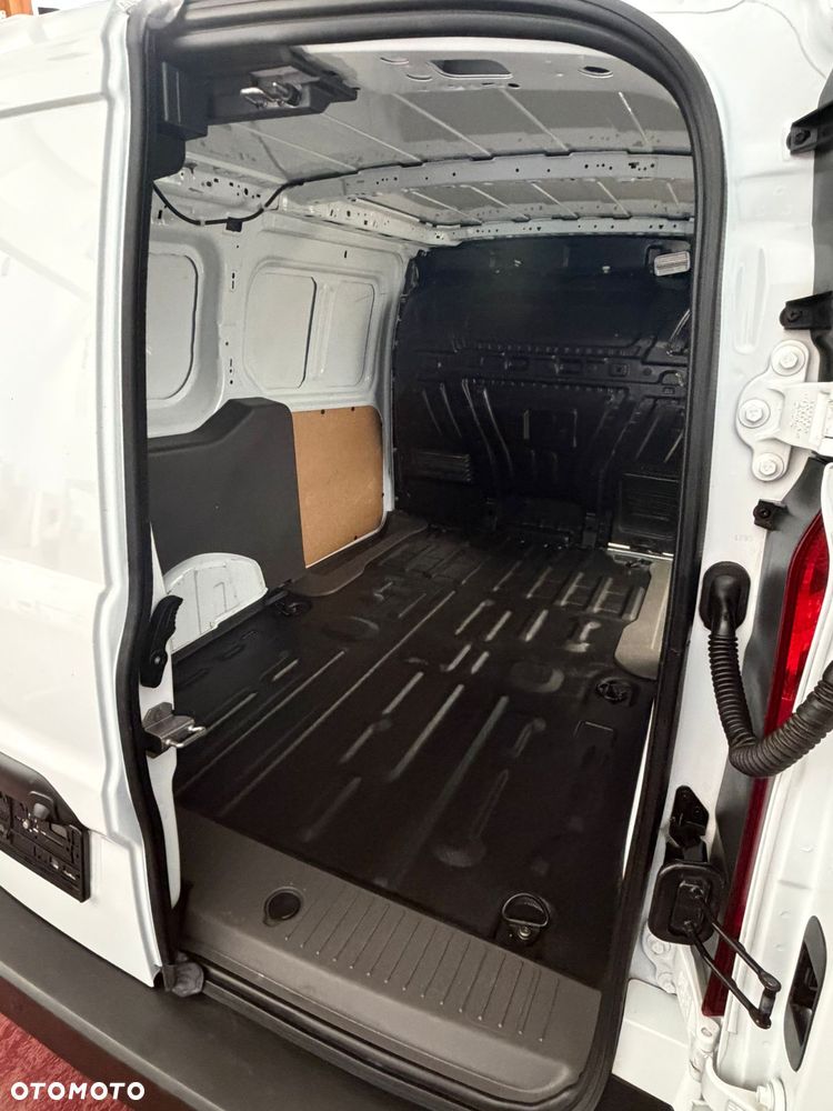 Ford Transit Connect - 29