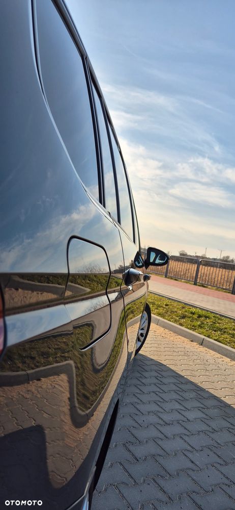 Volkswagen Touran 2.0 TDI BMT Highline - 6