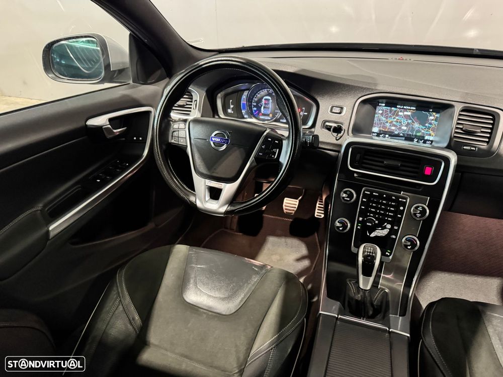 Volvo S60 2.0 D2 R-Design - 10
