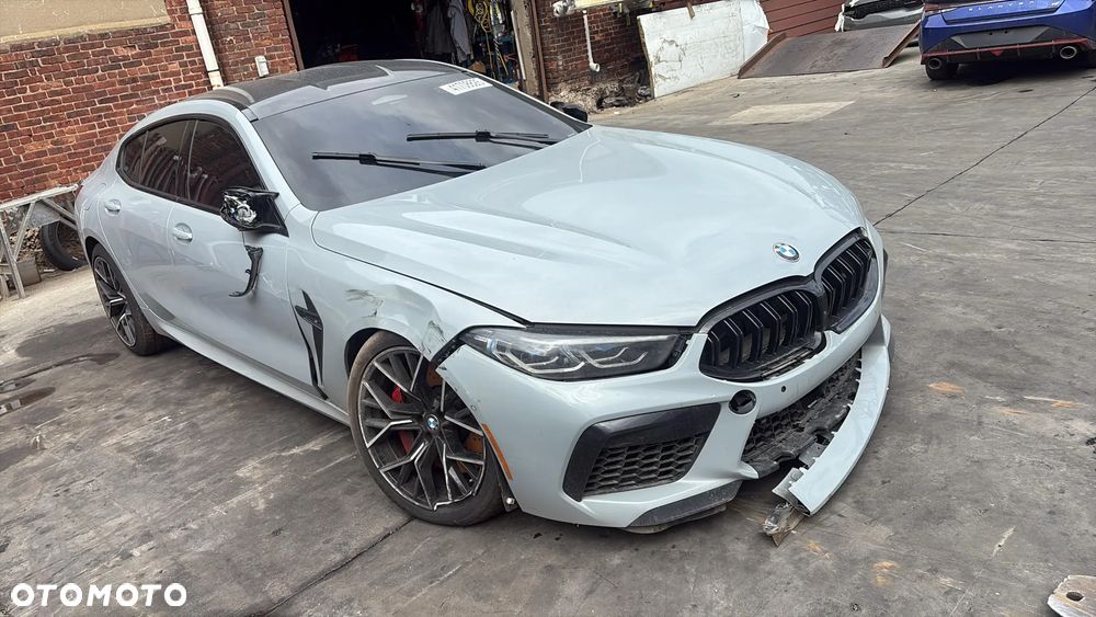 BMW M8 Competition - 12