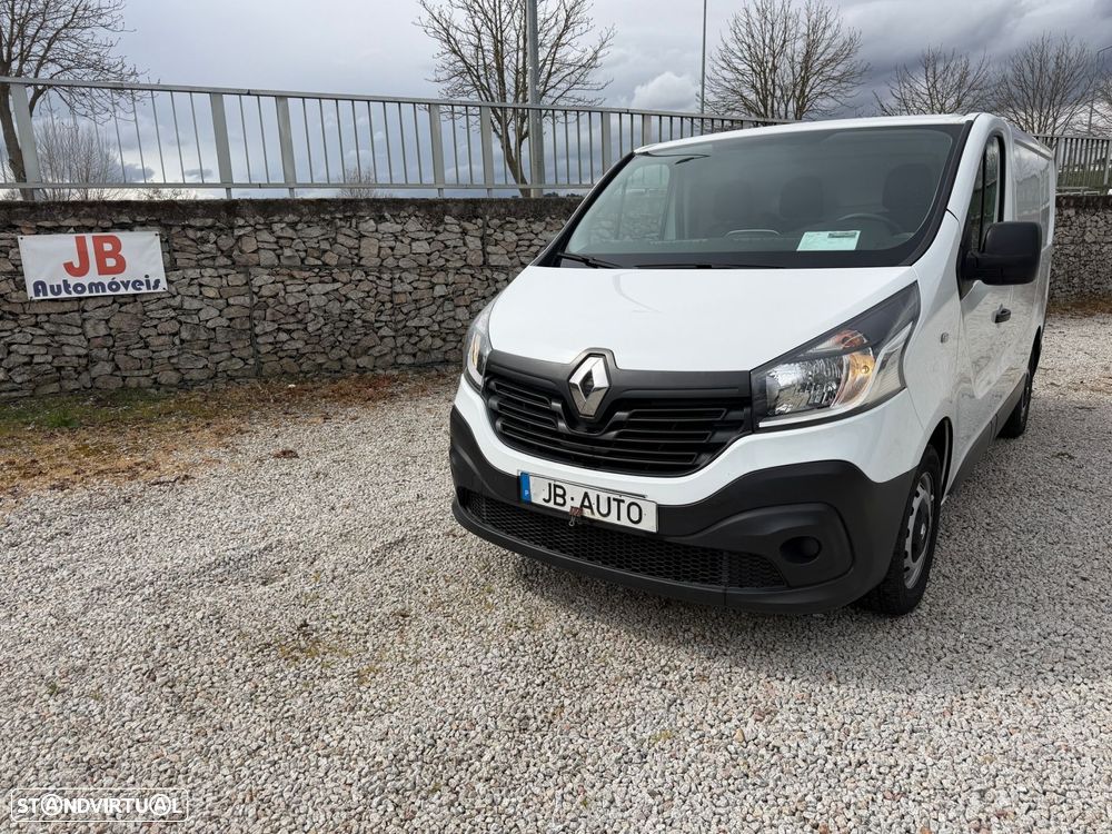 Renault Trafic 1.6 dCI 3LUG c/GPS Iva Dedutível - 2