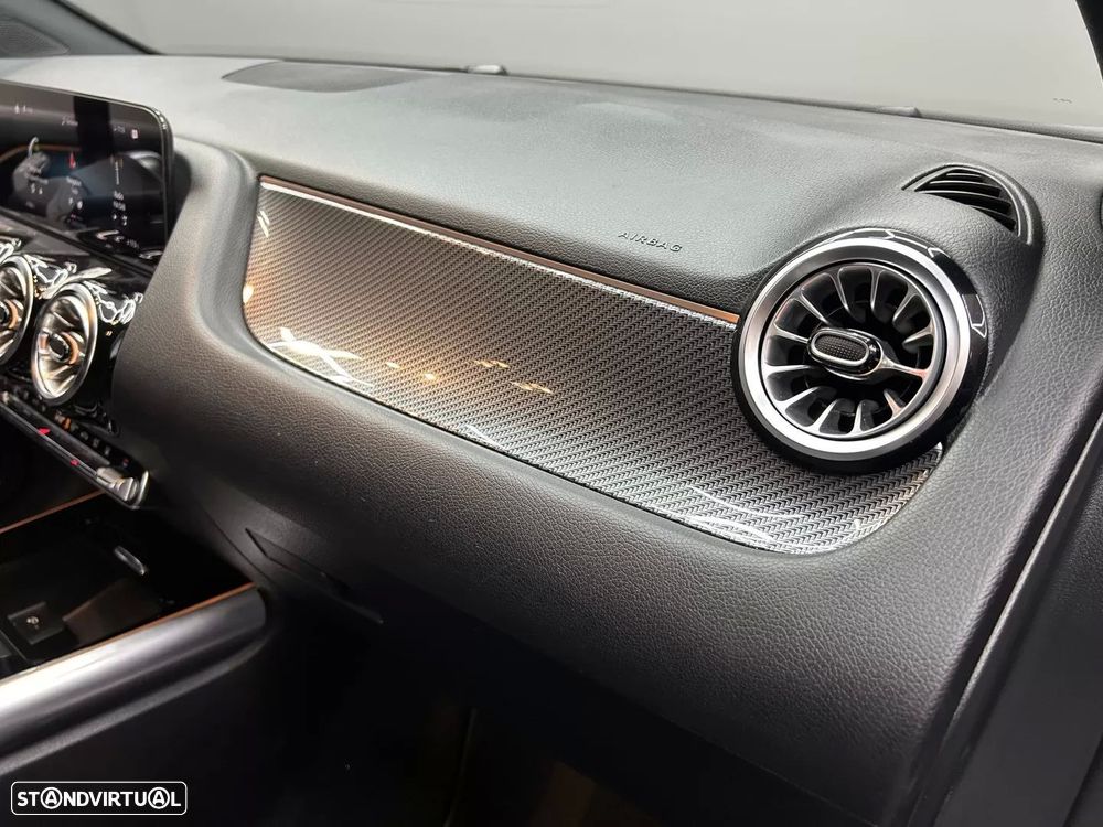 Mercedes-Benz GLA 250 e AMG Line - 22