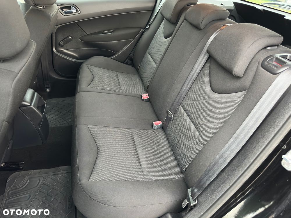 Peugeot 308 - 15