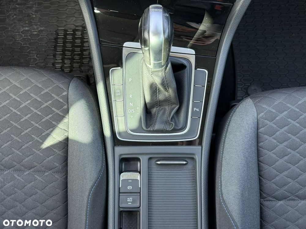 Volkswagen Golf Variant 1.6 TDI SCR DSG Join - 27