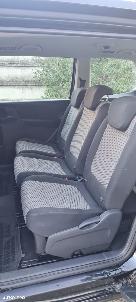 Volkswagen Sharan 2.0 TDI DSG BlueMotion Technology Comfortline - 9