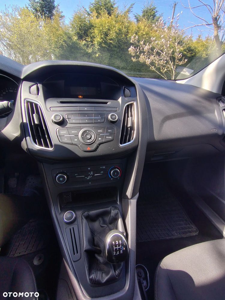 Ford Focus 1.6 Edition - 9